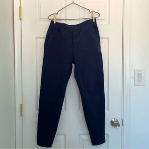 Lululemon Textured Spacer Classic-Tapered Pant Black in Size S